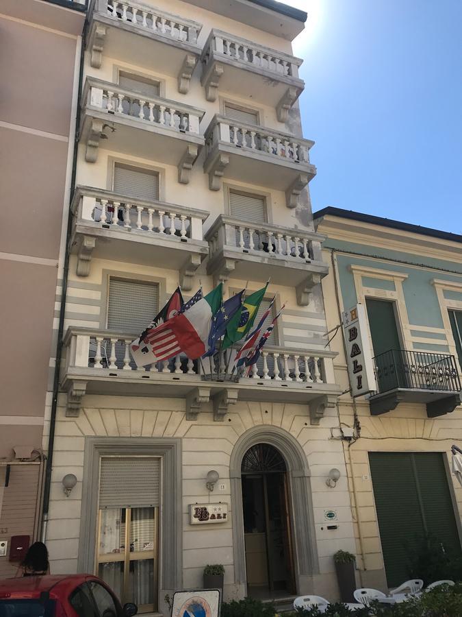 Hotel Bali Viareggio Eksteriør bilde