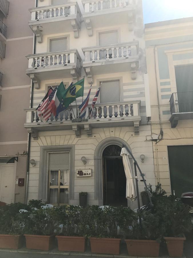 Hotel Bali Viareggio Eksteriør bilde
